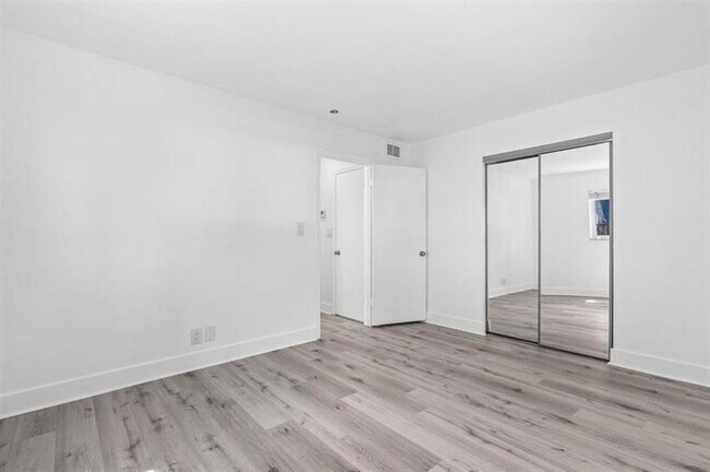 Building Photo - 45 NE 24th St