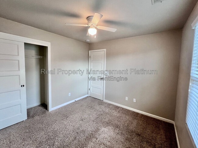 Building Photo - 1502 N Reunion Way