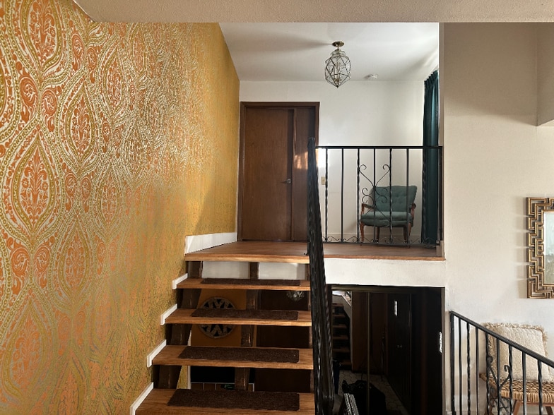 Building Photo - 661 S Fulton St