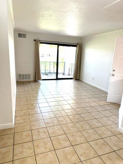Building Photo - 78650 Ave 42