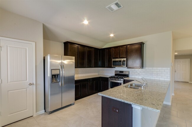 Building Photo - 2213 Del Mar Dr