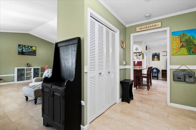 Building Photo - 1275 Summerwood Cir
