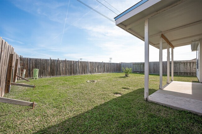 Building Photo - 7554 Appleberry Dr