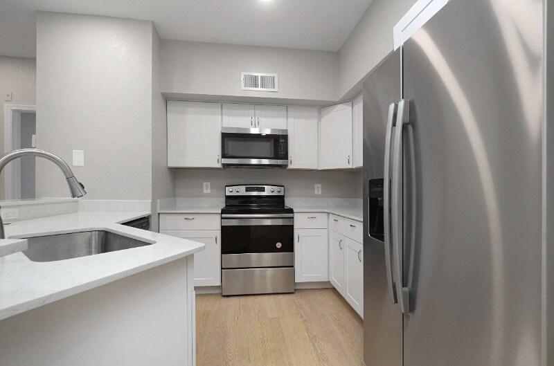 Building Photo - 826 Camargo Way