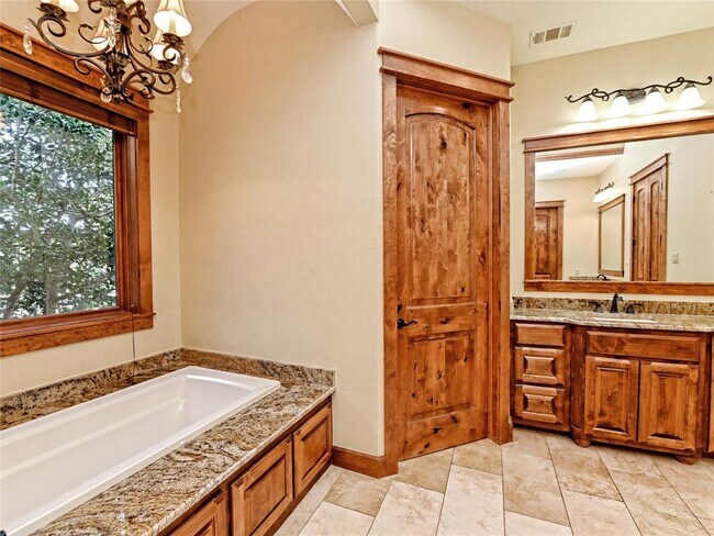 Building Photo - 26505 Masters Pkwy