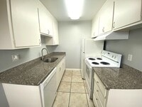 Building Photo - Capri Apartments