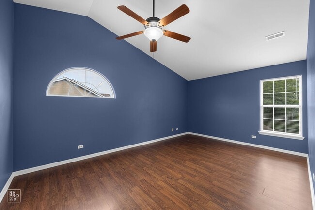 Building Photo - Aurora Four Bedroom Home with Fenced Yard in Oakhurst