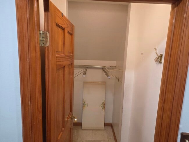 Building Photo - 7014 Grand Ave