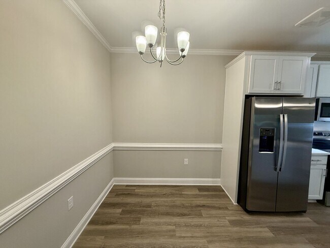 Building Photo - Anderson Creek Club Golf Course View - Available Now