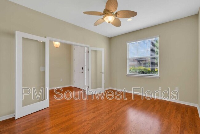 Building Photo - 2844 Esmeralda Dr