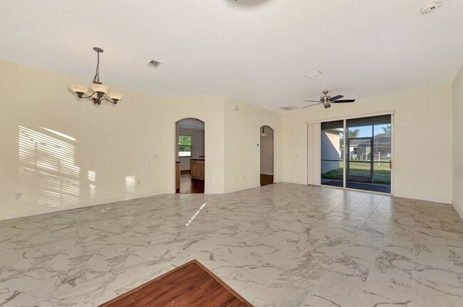 Building Photo - Living Large at a Beautiful 3/2 in Northport