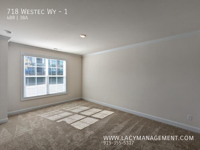 Building Photo - 718 Westec Wy