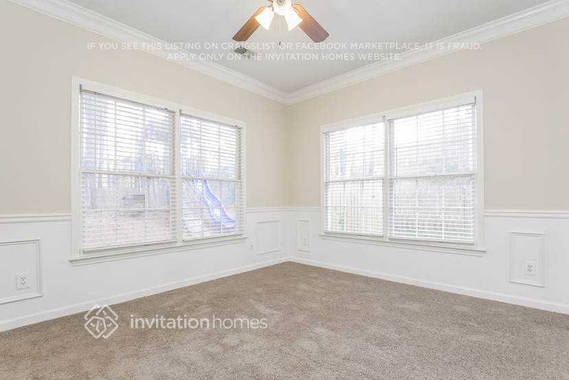 Building Photo - 7010 Surrey Dr