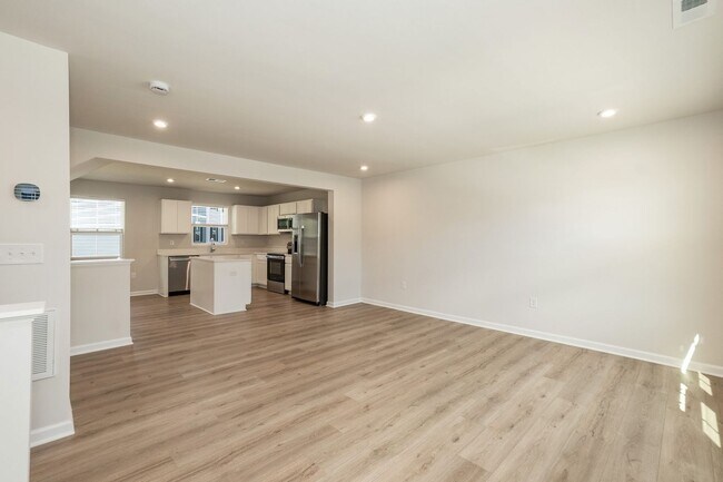 Building Photo - Brand New End-Unit Townhome in Raleigh