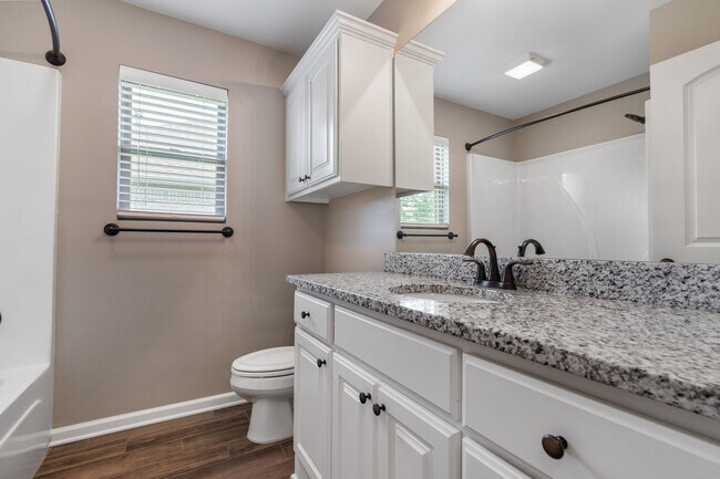 Building Photo - Millers Glen Rental!