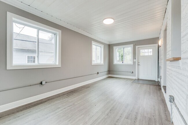 Building Photo - 311 Boggs Ave
