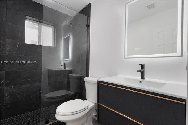 Building Photo - 26 NW 34th Terrace