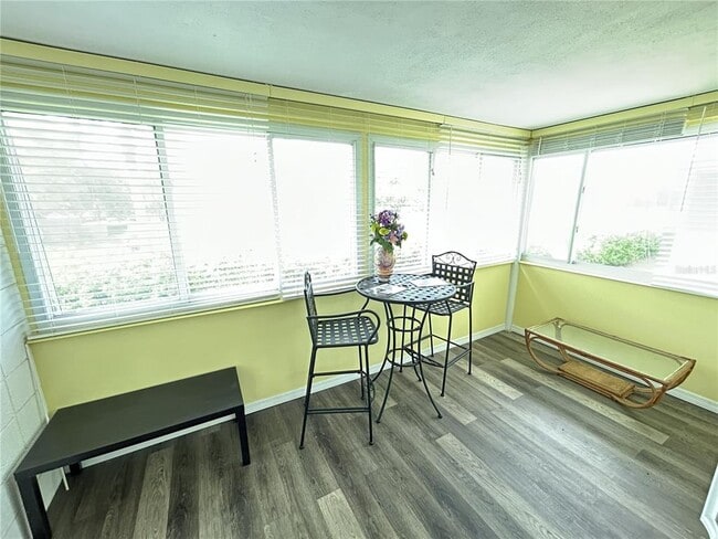 Building Photo - 3900 Roxane Blvd