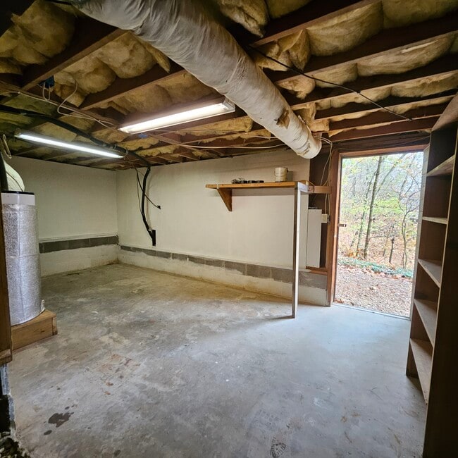 Building Photo - 81 Kincardine Dr