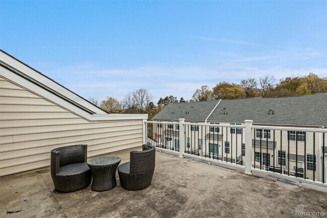Building Photo - 2769 Ashcombe Dr.