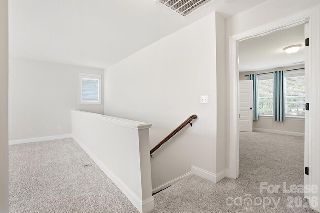 Building Photo - 6532 Wildbrook Dr