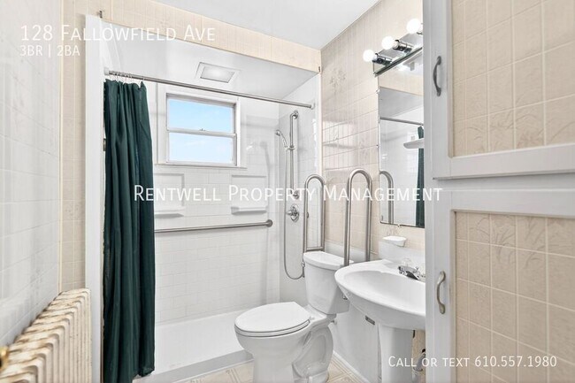 Building Photo - 128 Fallowfield Ave