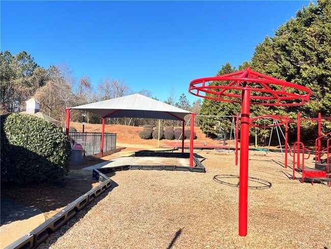 Building Photo - 94 Hill Crest Cir