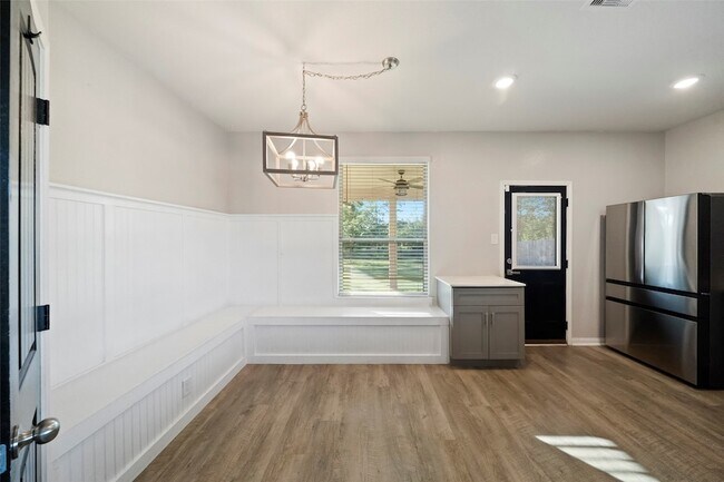 Building Photo - 6161 White Oak Leaf Lp