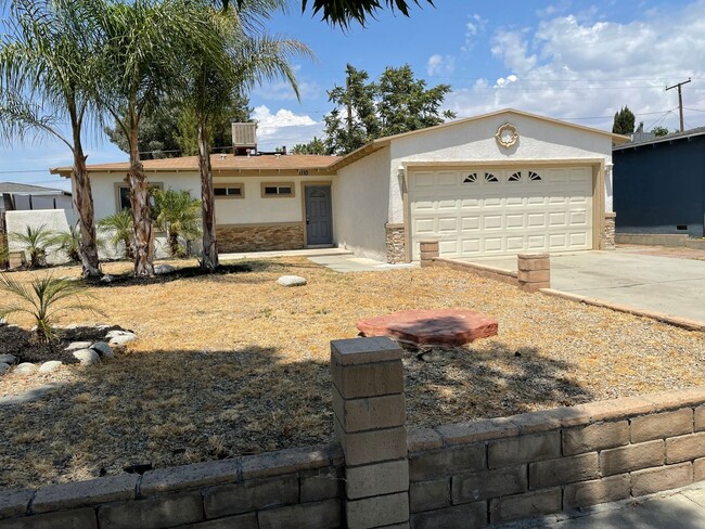 Building Photo - 3BD/2BA House - Hemet, CA