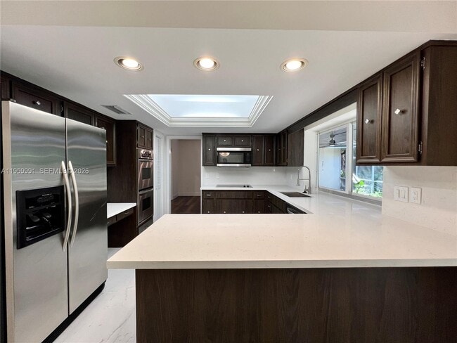 Building Photo - 4350 Palmarito St