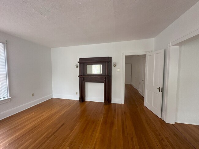 Building Photo - 506 N Loudoun St