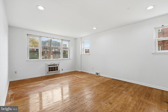 Building Photo - 3953 Lankenau Ave