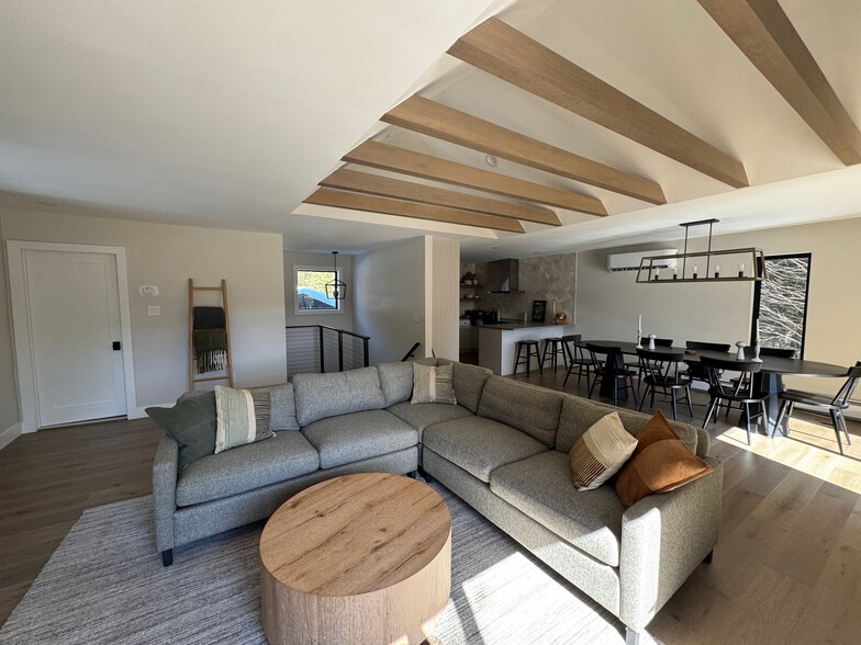 Building Photo - 1393 NY-296