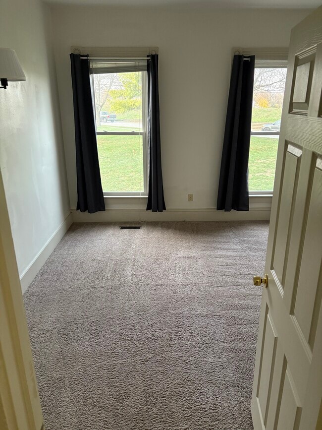 Building Photo - 740-746-746 N Wayne St