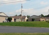 Building Photo - 2 BR