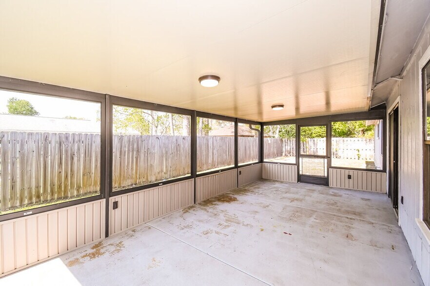 Building Photo - 3164 Sanderling Ct