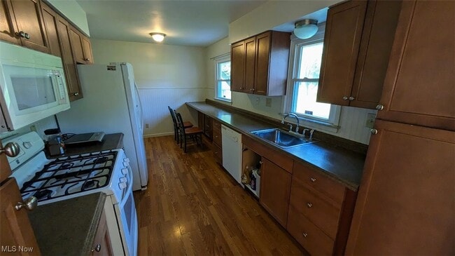 Building Photo - 523 Harris Rd