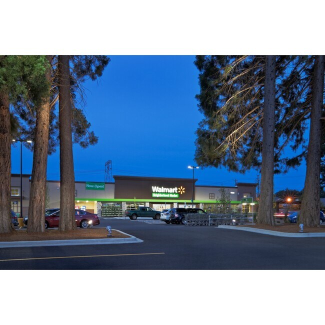 Building Photo - 730 SW 207th Pl