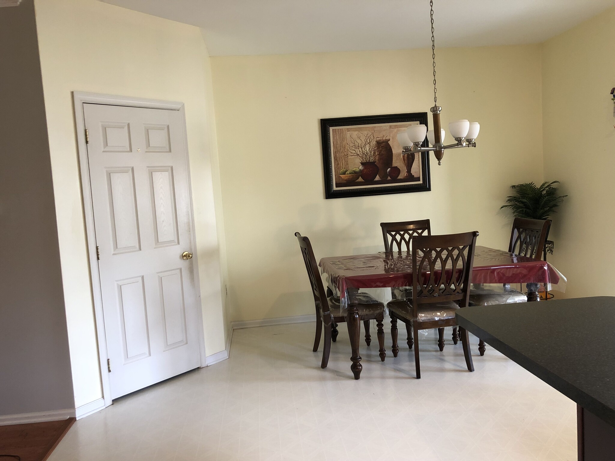 Building Photo - 40 Arbor Cir