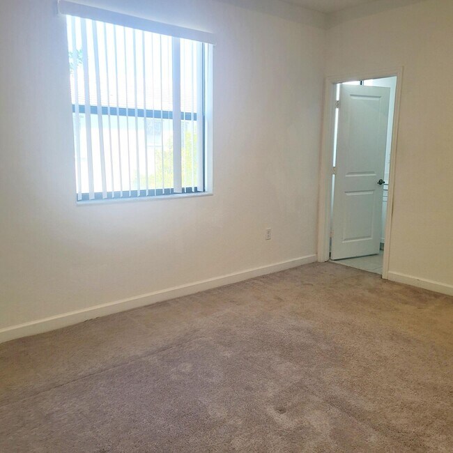 Building Photo - 28708 SW 133rd Ct