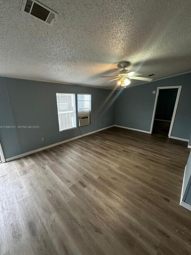 Building Photo - 11863 Atlantic Cir