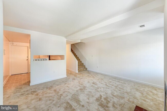 Primary Photo - 2441 18th St NW