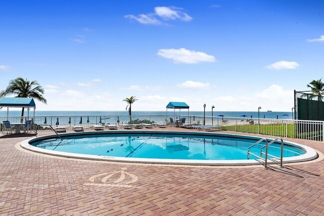 Building Photo - 3850 Galt Ocean Dr