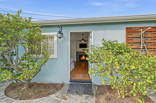 Building Photo - MISSION BAY 4-BED/3-BATH - 3 MIN WALK TO BAY