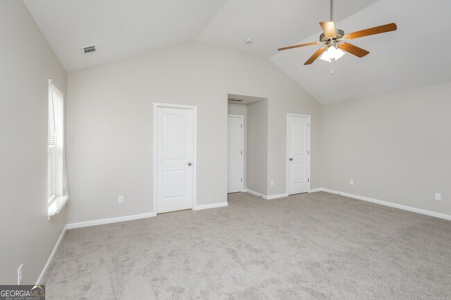 Building Photo - 842 Whitfield Oak Way NE