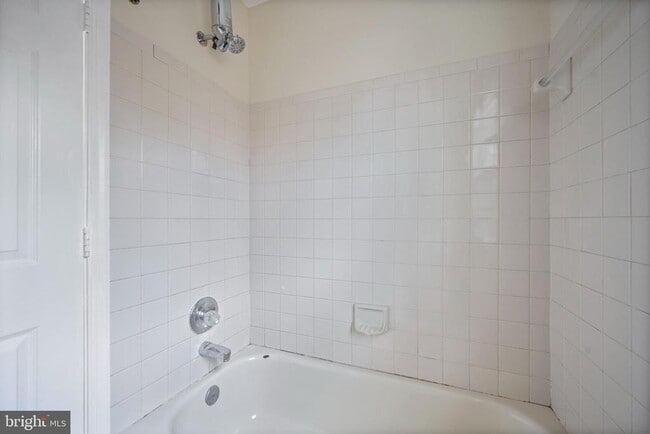 Building Photo - 1324 Pleasant Meadow Rd