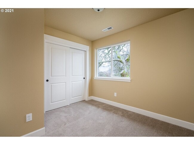 Building Photo - Newer 3 Bedroom House in Kenton!!