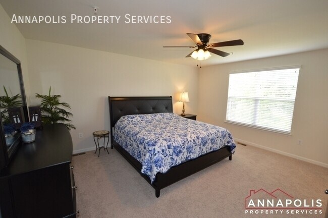 Building Photo - 7948 Monrovia Dr
