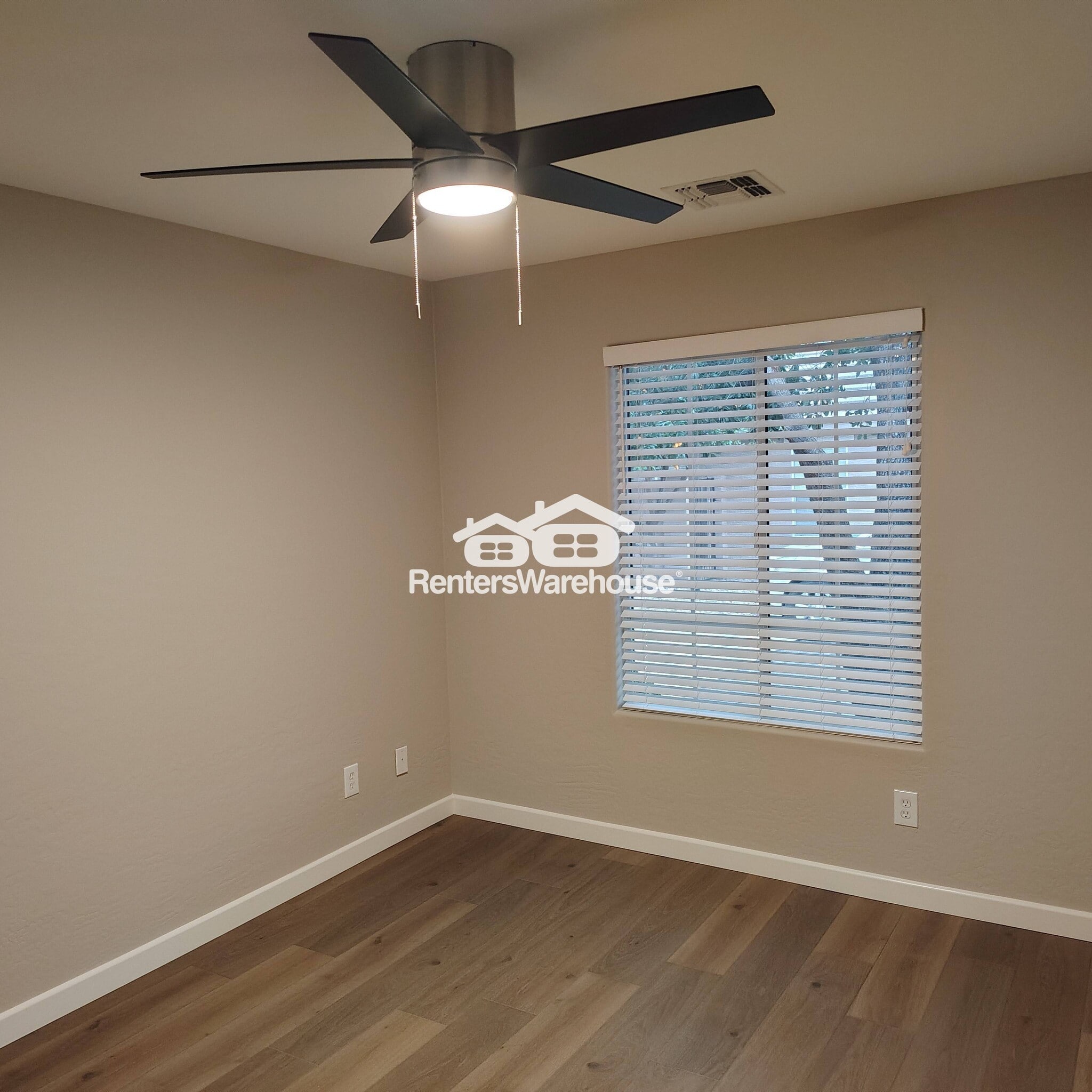 Building Photo - 1739 N Sinova