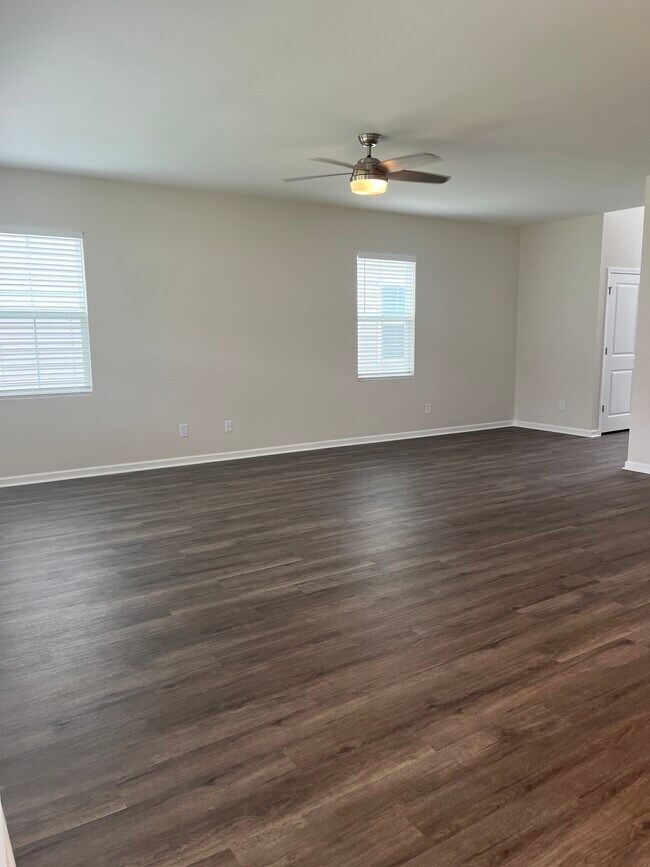 Building Photo - 198 Dreher Dr